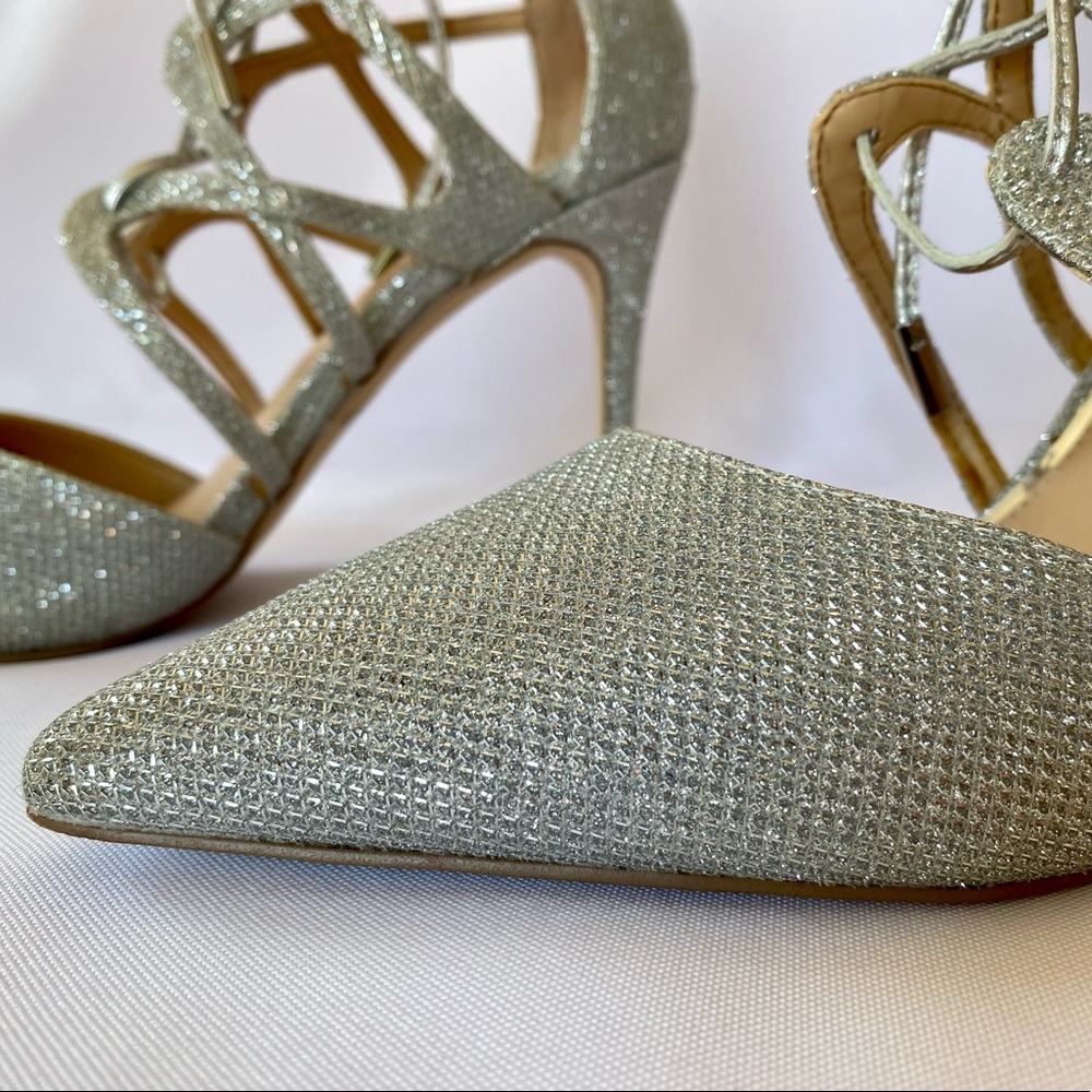 Gorgeous Badgley Mischka heels - Picture 7 of 12
